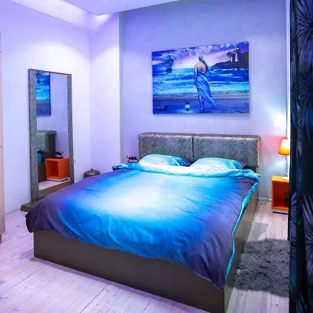 Appartamento Orange And Blue Studio Downtown 5 Min From White Tower Salonicco