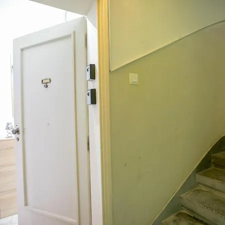 Apartment Orange And Blue Studio Downtown 5 Min From White Tower