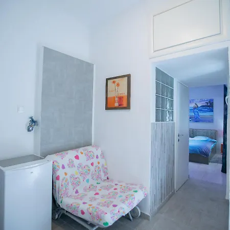 Orange And Blue Studio Downtown 5 Min From White Tower *