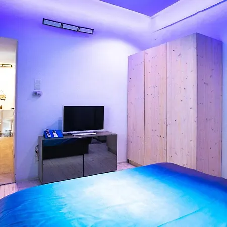 Apartment Orange And Blue Studio Downtown 5 Min From White Tower Thessaloniki