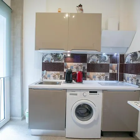 Orange And Blue Studio Downtown 5 Min From White Tower * Thessaloniki